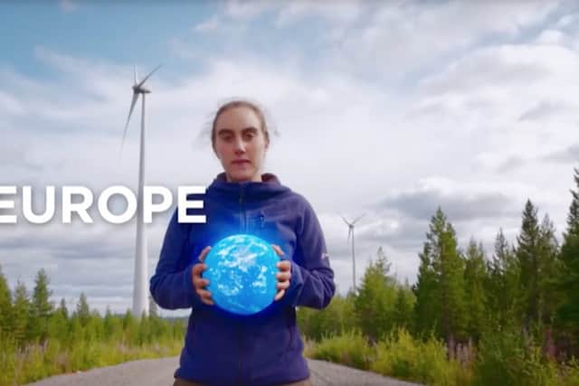 EUROPE -Hannah, aged 17, from the UK: "My country needs to stop burning coal. Are you listening? This is our last chance."
