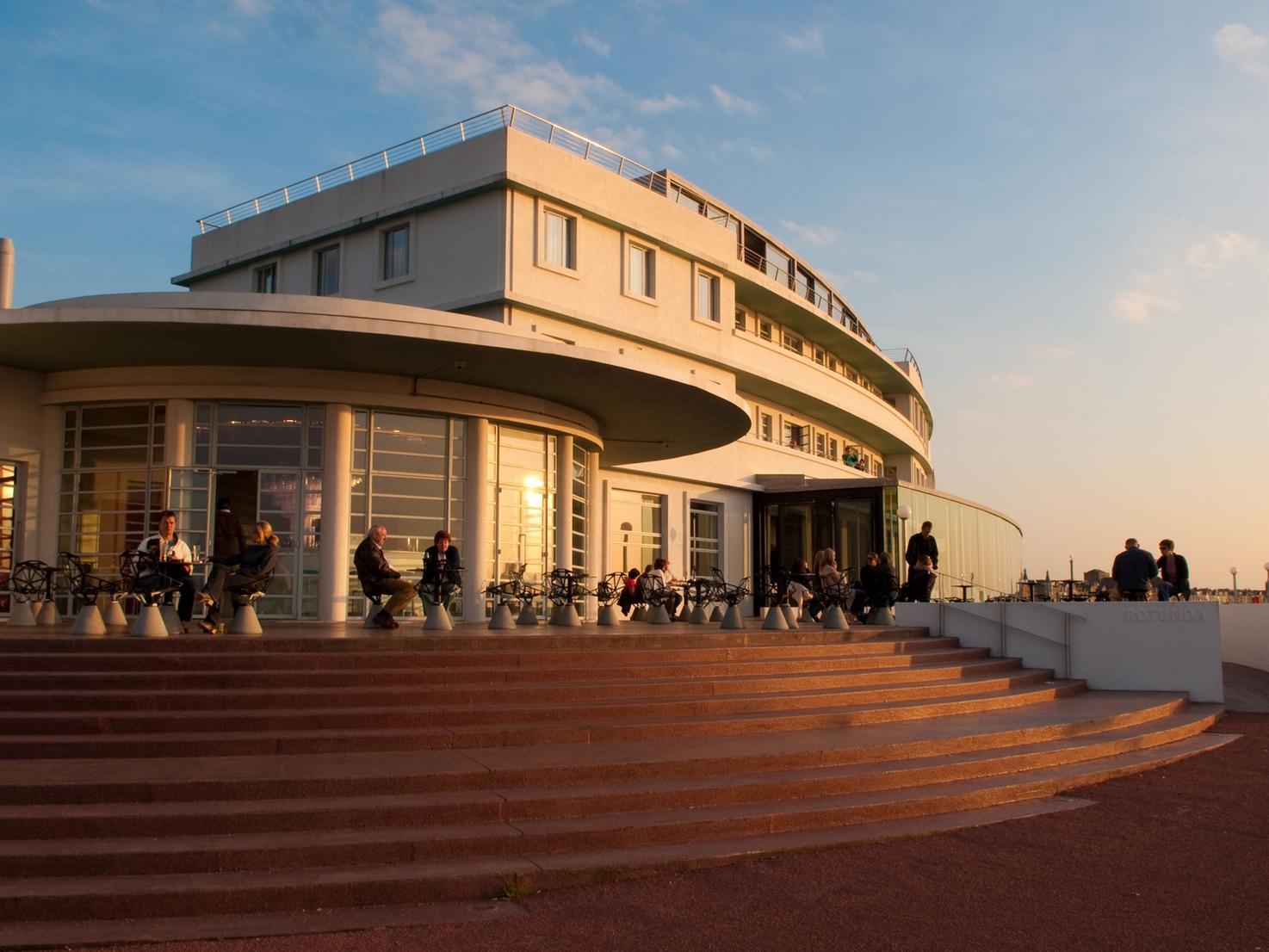 Lancaster and Morecambe hotels launch recruitment drive in preparation for tourism boom - Vimarsana News