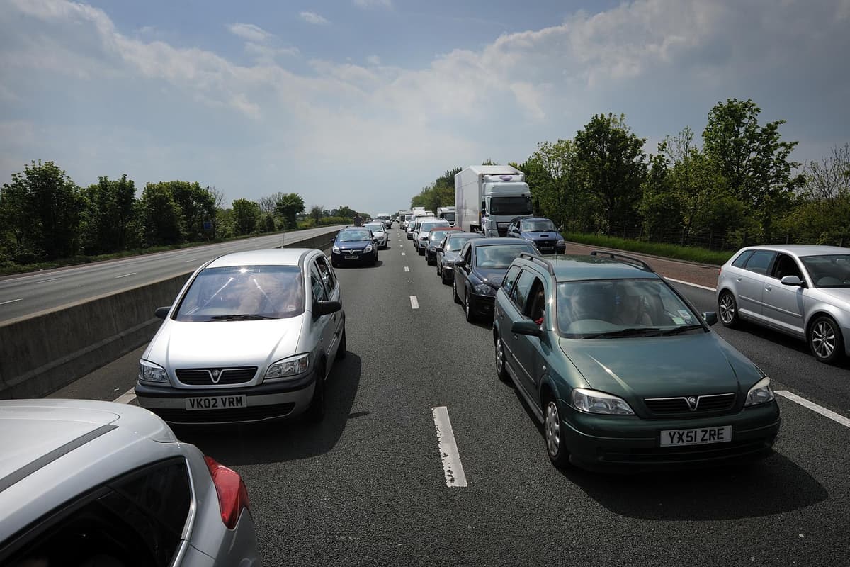 'Severe' delays hit M6 on 10-mile stretch of motorway between Lancaster ...
