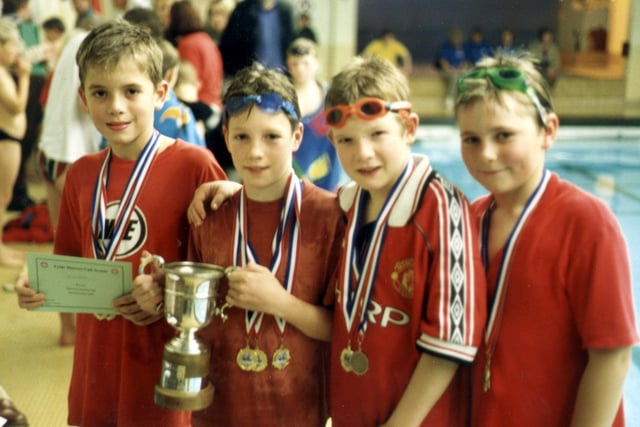 The 8th Lytham St Annes Cubs swimming team
