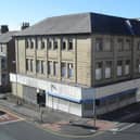 A contractor has been appointed to help bring the former Co-op department store on Regent Road, Morecambe, back to life.