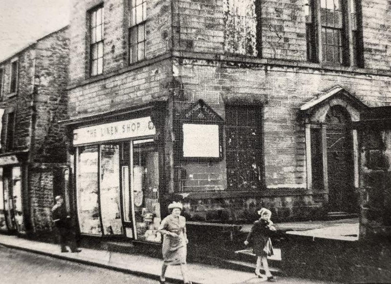 1965-the entrance to the chapel from St Nicholas St-directly opposite the Boar’s Head Pub. Photo: Shaun Corkerry.