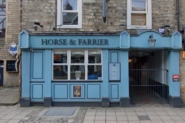 Located in Brock Street, the Horse & Farrier scored 4 out of 5 from 88 reviews on Google.
