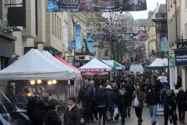 Neue Café-Bar am Flussufer stärkt Vertrauen in Pläne zur Wiederbelebung ...