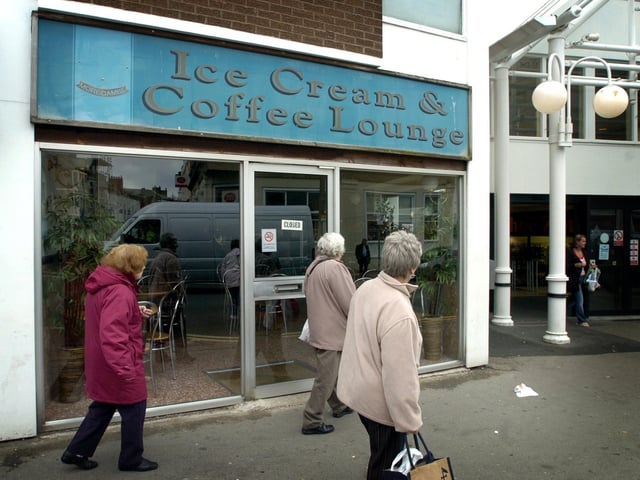 The former Lewis Coffee Lounge in The Arndale shortly after it closed down in 2010.
