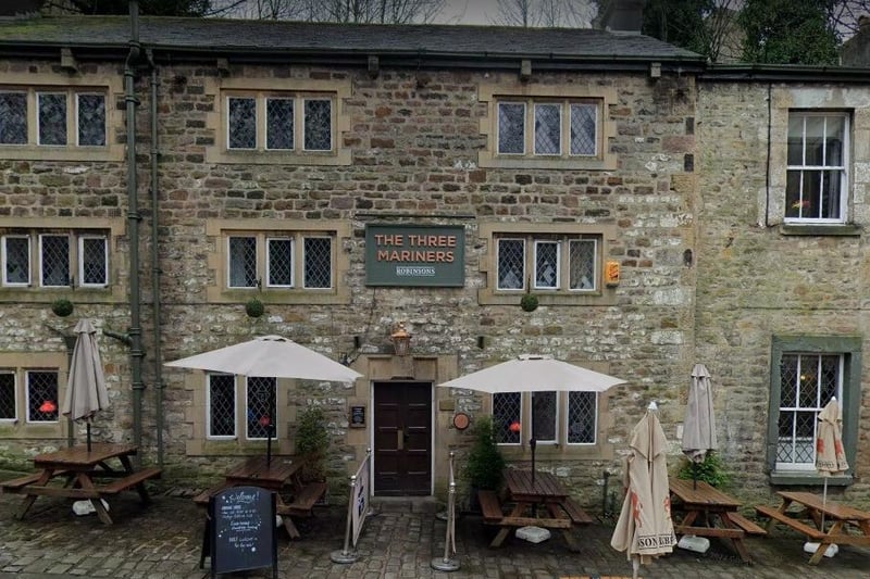 The Three Mariners on Bridge Lane has a rating of 4.6 out of 5 from 935 Google reviews