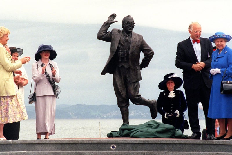 The late Queen in Morecambe to unveil the statue in 1999 with Charles Wilson from Lancaster City Council.