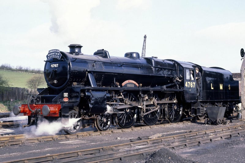 10 fantastic train pictures taken at Carnforth between 1968 and 1984