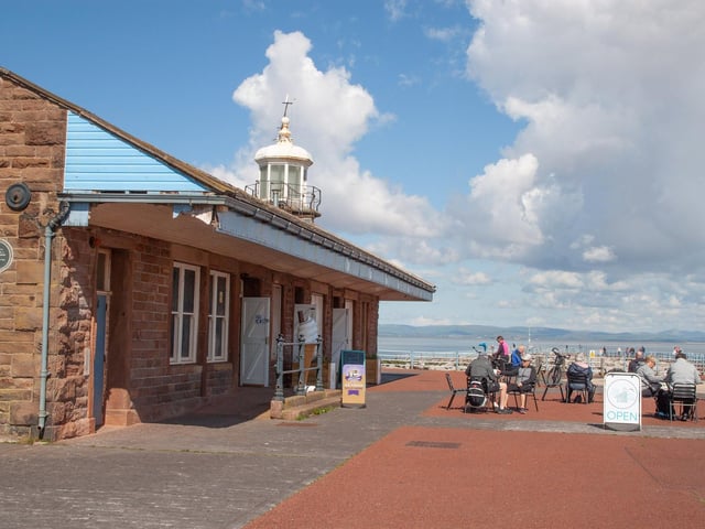 The Stone Jetty Cafe has a rating of 4.5 out of 5 from 1,011 Google reviews.