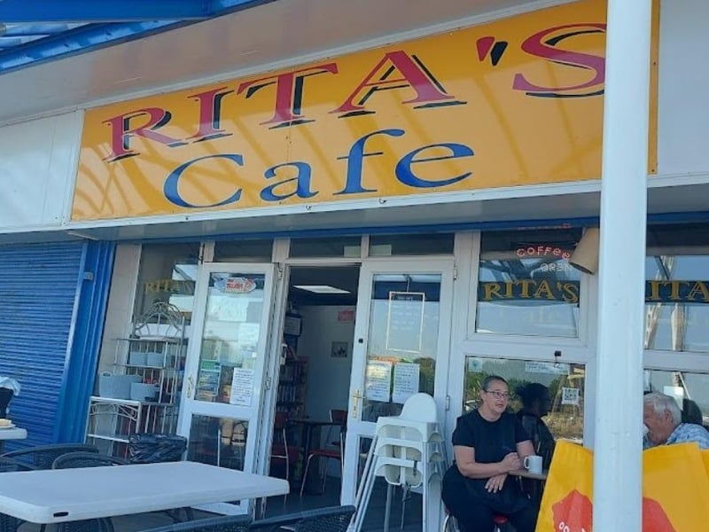 Rita's Cafe on Marine Road Central has a rating of 4.5 out of 5 from 958 reviews.