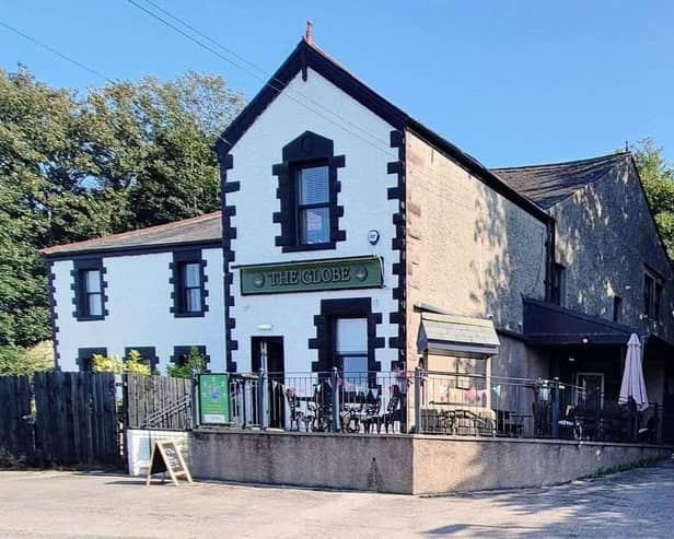 The Globe in Overton.