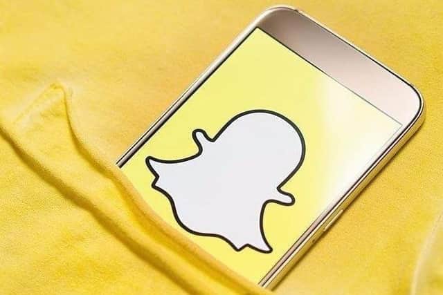 Police are warning about a Snapchat scam targeting teenagers with bank accounts.