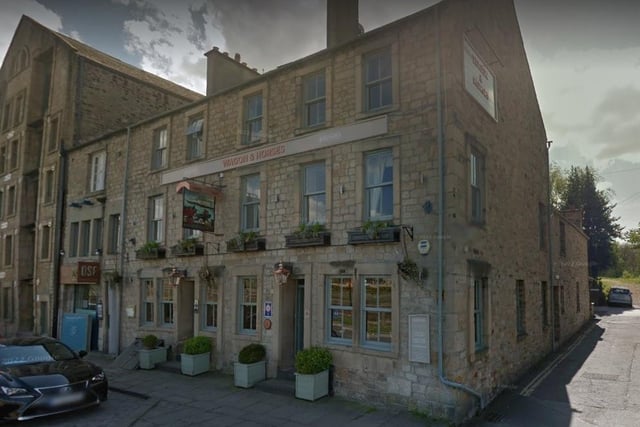 Wagon & Horses on St Georges Quay has a rating of 4.5 out of 5 from 562 Google reviews