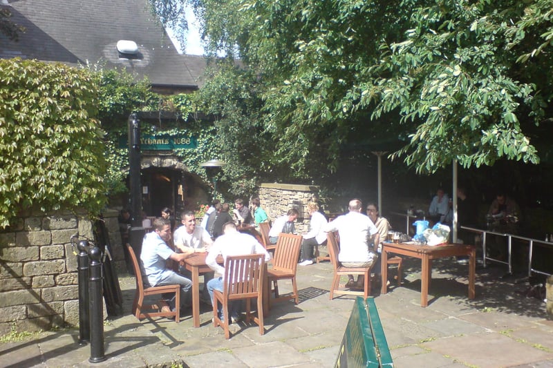 Enjoy good pub food and seasonal dishes with your pint at this once 17th-century wine cellar with a garden.
