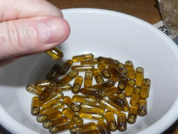 Capsules made from cannabis oil