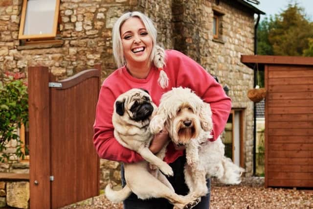 Leah Briers LinkedIn advert photo.