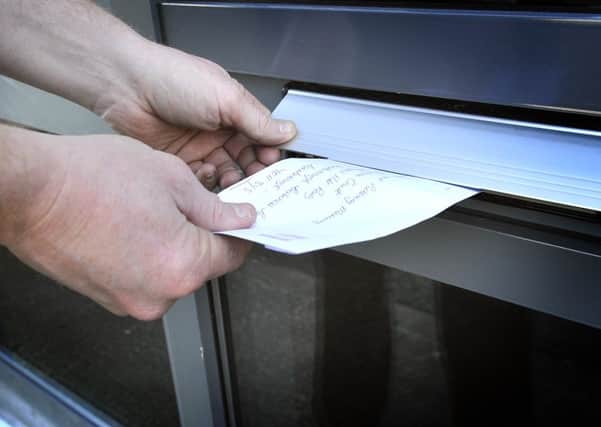 Beware of conmen targeting external mailboxes and stealing letters.