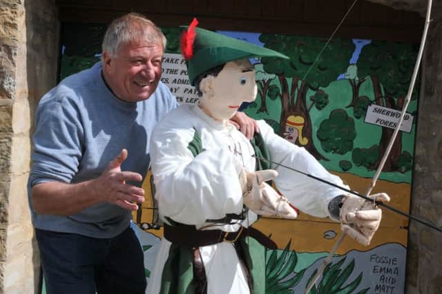 Photo Neil Cross
Wray Scarecrow Festival
Peter Foster and his Robin Hood